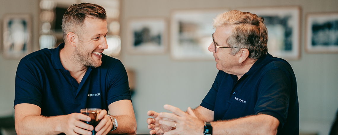 Diashow zum Marktauftritt und zur visuellen Identität des Unternehmens