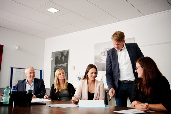 Diashow zum Marktauftritt und zur visuellen Identität des Unternehmens