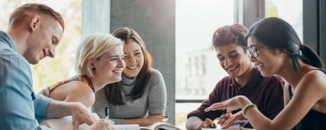 Diashow zum Marktauftritt und zur visuellen Identität des Unternehmens