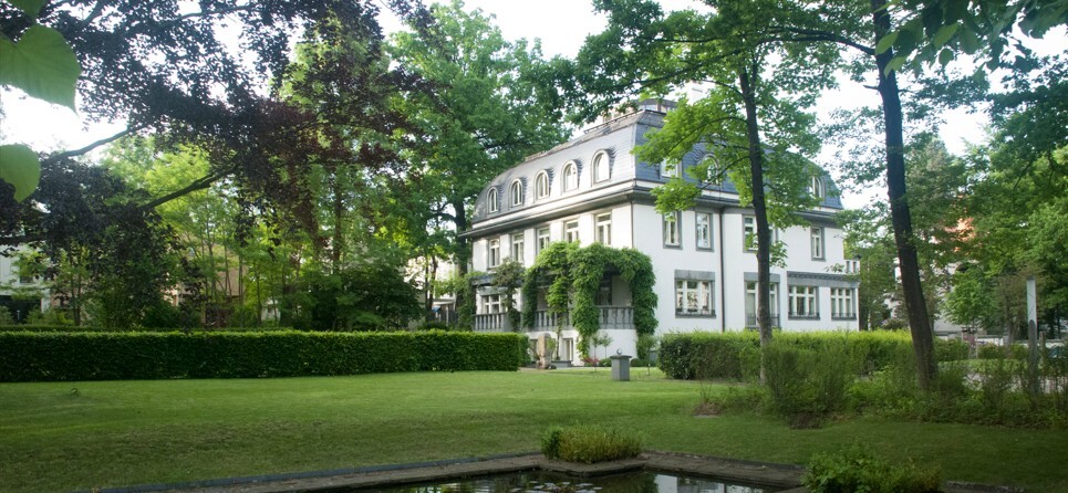 Diashow zum Marktauftritt und zur visuellen Identität des Unternehmens