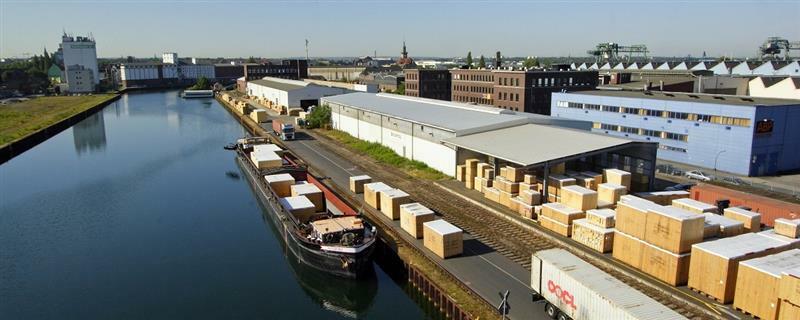 Diashow zum Marktauftritt und zur visuellen Identität des Unternehmens