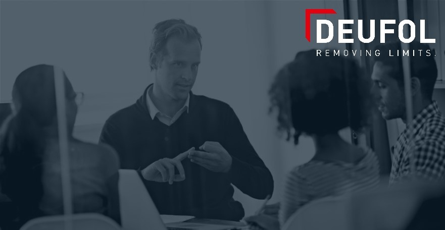 Diavetítés, amely bemutatja a vállalat márkáját és vizuális identitását