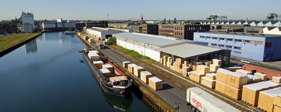 Diashow zum Marktauftritt und zur visuellen Identität des Unternehmens