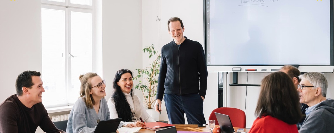 Diashow zum Marktauftritt und zur visuellen Identität des Unternehmens