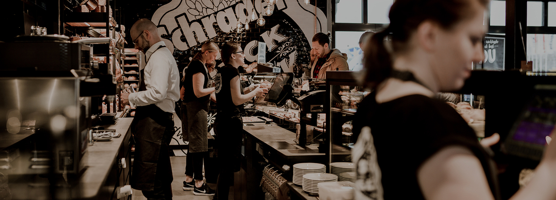 Diashow zum Marktauftritt und zur visuellen Identität des Unternehmens