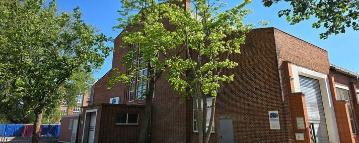 Diashow zum Marktauftritt und zur visuellen Identität des Unternehmens