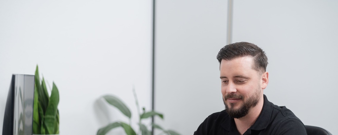 Diashow zum Marktauftritt und zur visuellen Identität des Unternehmens
