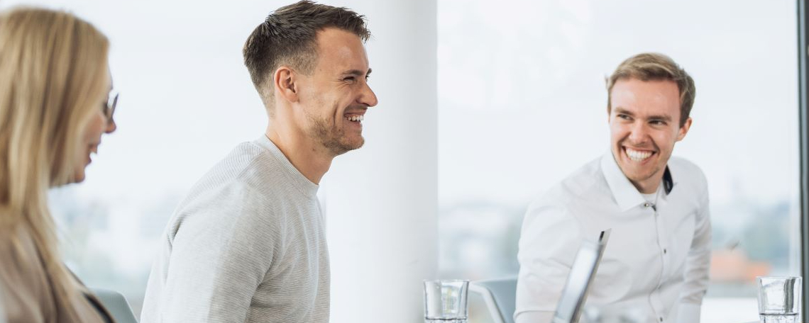 Diashow zum Marktauftritt und zur visuellen Identität des Unternehmens