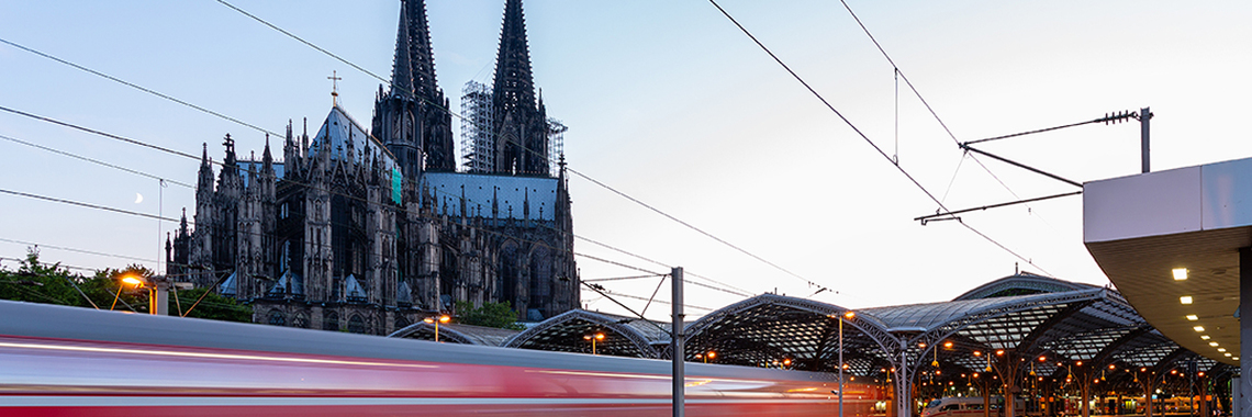 Diashow zum Marktauftritt und zur visuellen Identität des Unternehmens