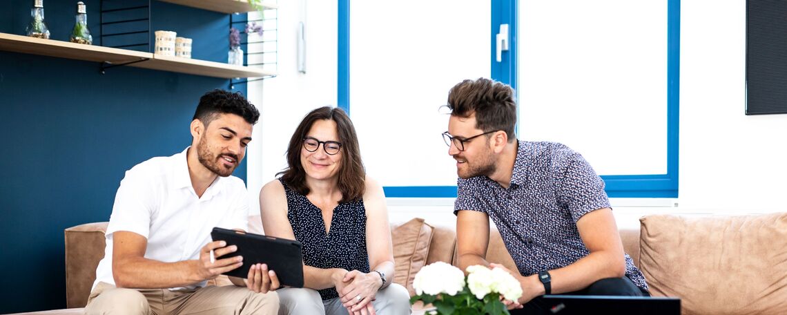 Diashow zum Marktauftritt und zur visuellen Identität des Unternehmens