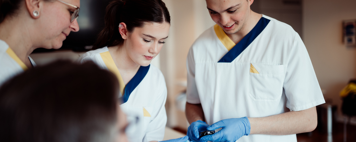 Diashow zum Marktauftritt und zur visuellen Identität des Unternehmens