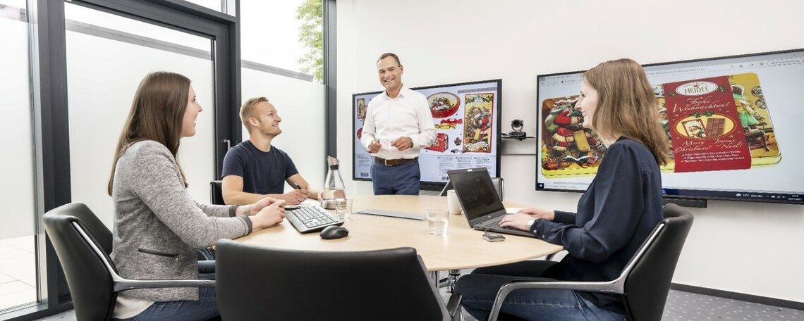 Diashow zum Marktauftritt und zur visuellen Identität des Unternehmens