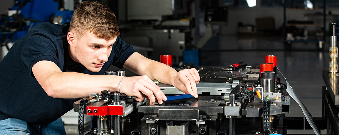 Diashow zum Marktauftritt und zur visuellen Identität des Unternehmens