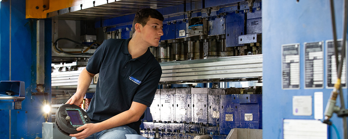 Diashow zum Marktauftritt und zur visuellen Identität des Unternehmens