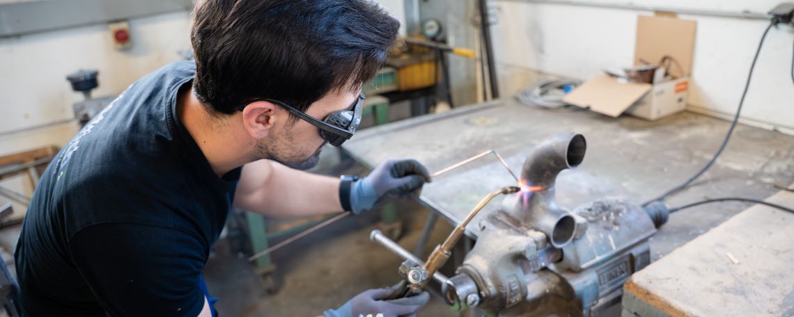 Diashow zum Marktauftritt und zur visuellen Identität des Unternehmens